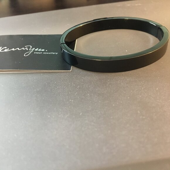 stainless steel bangle - Picture 2 of 7